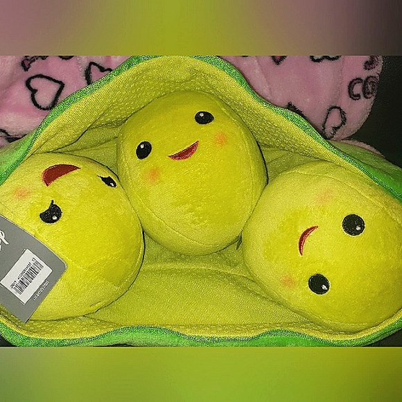 DISNEY 3 PEA´S IN A POD NWT